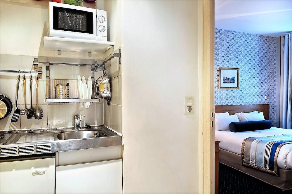 Hotel Romance Malesherbes By Patrick Hayat Parijs